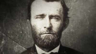 ‐ Ulysses S. Grant is
this perfectly average, - Grant