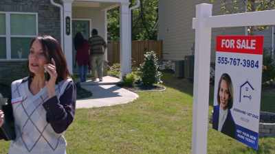 Um, if anyone shows
any interest in the house, - The Neighbors Are Watching