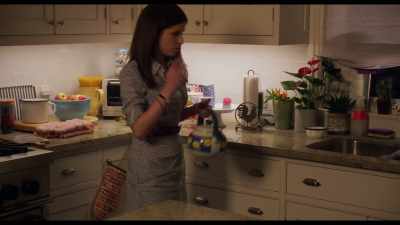 Um, her assistant,
Valerie, said that - A Simple Favor