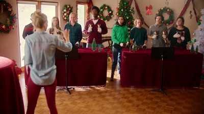 - Um, bells, you guys
     can rest for a second. - Feliz NaviDAD