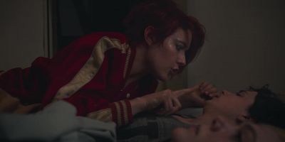 Um you cannot let her sleep here - 20th Century Women