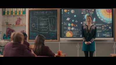 Um. [clears throat] - Bridget Jones: Mad About the Boy