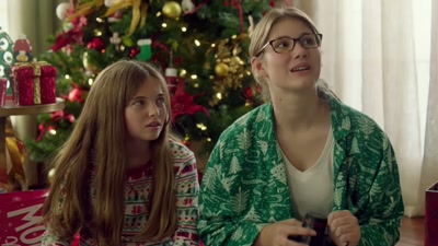 Um, could somebody please
explain what's going on? - My Southern Family Christmas