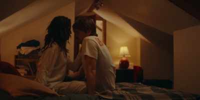 Um, do you remember
when we got married? - The Holiday List