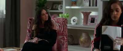 Um, don't talk when I'm talking,
and I'll do the same. - Step Sisters