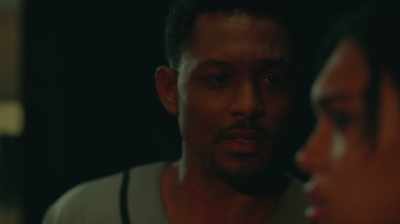 -Um... -Here. Co-co-come here. Come in. - Deadly DILF