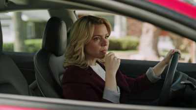 - Um. Hi, there. Hi! Hi! - Lies and Ex Wives: Secrets on Maple Street