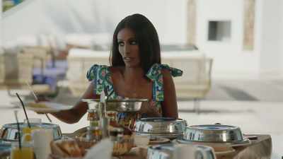Um, I feel like,
if you were not settled - The Real Housewives of Dubai