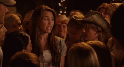 Um i guess i could give her a call - Hannah Montana: The Movie