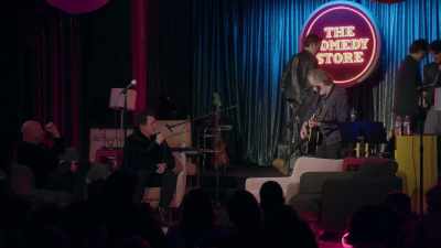 -Um...
-If you sing directly to me, I'll stay. - Dirty Daddy: The Bob Saget Tribute