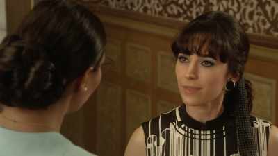 - Um, la pecora...
- Nera. - Ms Fisher's Modern Murder Mysteries