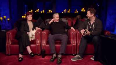 - Um...
- [laughing] - The Osbournes Want to Believe