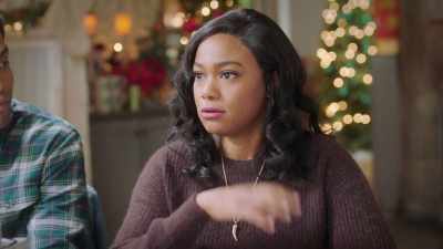 Um, you mean just go around
and shooting things? - A Picture Perfect Holiday