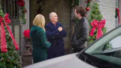 Um, nice to meet you, Michael. - Unwrapping Christmas: Tina's Miracle