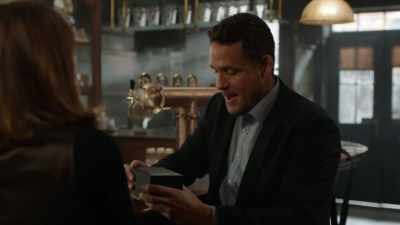 Um, ooh, it's heavy,
but it's not too heavy. - Whiskey Cavalier