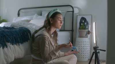 Um, it really doesn't matter
what brush you're using, - Girl in Room 13