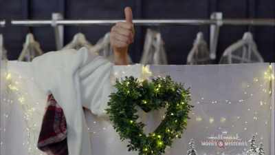 Um... - Marrying Father Christmas
