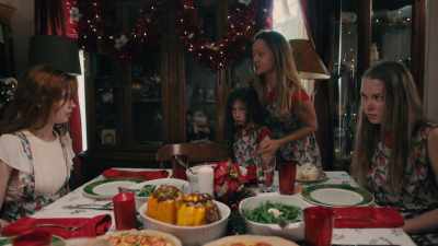 - Um, we sing.
- That's right. - House of Chains