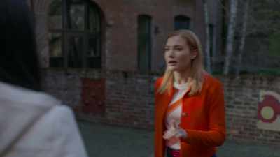 Um, sorry, I'll be right back. - Aurora Teagarden Mysteries: Something New
