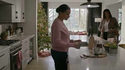 Um, thank you for the coffee, honey. - Christmas of Yes