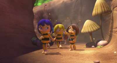 Um, Violet, I think the exit's
at the north end. - Maya the Bee: The Honey Games