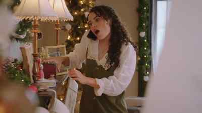 Um... well, I... - Unwrapping Christmas: Mia's Prince