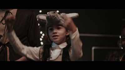 Um, when we do our
pirouettes, remember, - The Christmas Dance