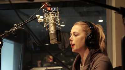 Um, and when
the story came out, - Iliza Shlesinger: Over & Over