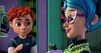 Um, why don't you make one phone
with all the apps, - Spy Kids: Mission Critical