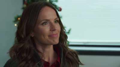 Umm... I'm Dr. Jennings... - Christmas in Maple Hills