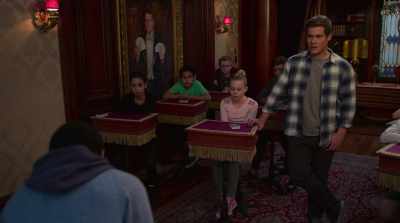 - Unbelievable.
- Okay, let's take ten. - Magic Camp