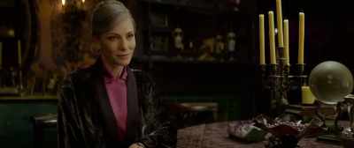 Uncle Jonathan said that you
were a really good witch-- - The House with a Clock in Its Walls