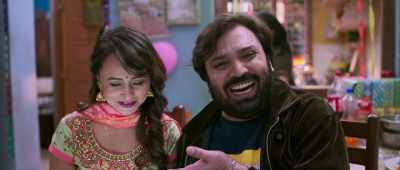 Uncle... what are you doing? - Sharmaji Namkeen