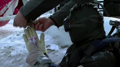 Under the ice the divers find themselves in a separate reality - Encounters at the End of the World