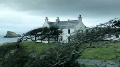 Undertaking the hostage rescue - Celebrity SAS: Who Dares Wins