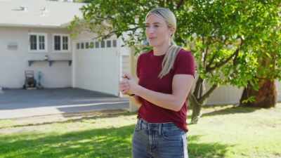 Unfortunately, that experience
that she had, didn't translate. - Help! I Wrecked My House