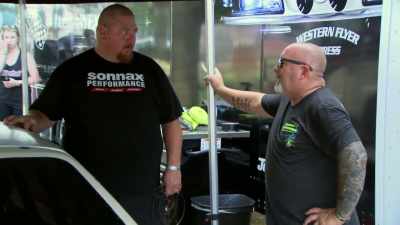Unfortunately, he has
a spare but he goes, - Street Outlaws No Prep Kings Team Attack