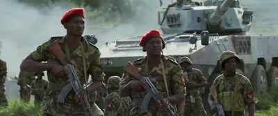 Unidentified vehicle convoy
at three o'clock. - Wolf Warrior 2