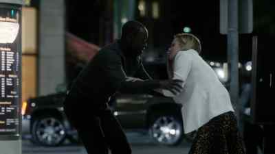 ...unit over here.
Is there a medic here, please? - House of Lies