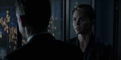Unless Catherine somehow
didn't fake Beth's death, - Batwoman