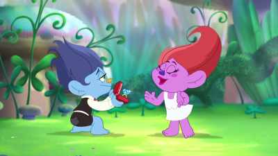 Unless we secretly do something
to the clothes - Trolls: The Beat Goes On!