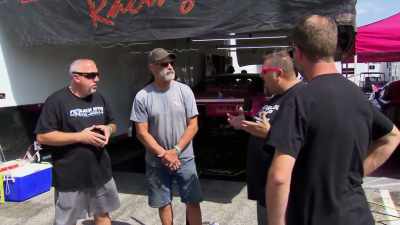 Unlike the 405, everybody's
over there crowding around Ryan. - Street Outlaws No Prep Kings Team Attack