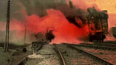 Unsurprisingly, gaslighting wouldn't
meet modern safety standards, - Great Rail Restorations with Peter Snow