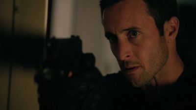 Untie Joe. - Hawaii Five-0