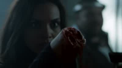 Untie me! - Gotham