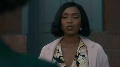 - Until you ran into his ex, - Frankie Drake Mysteries