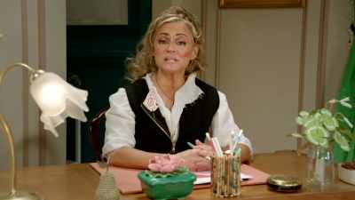 Until recently, I believed
there was only one way - At Home with Amy Sedaris