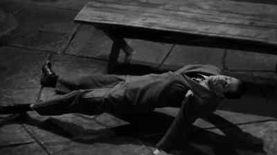 Up you come now. - The Invisible Man's Revenge