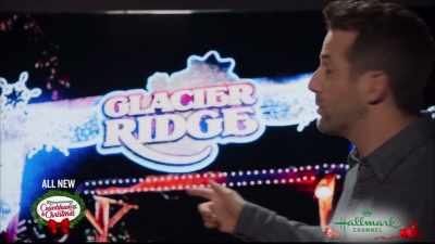 ...Up to Glacier Ridge,
where we'll do the finale, - Christmas at Dollywood