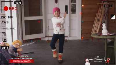 Up on the housetop
reindeer pause - A Nashville Christmas Carol